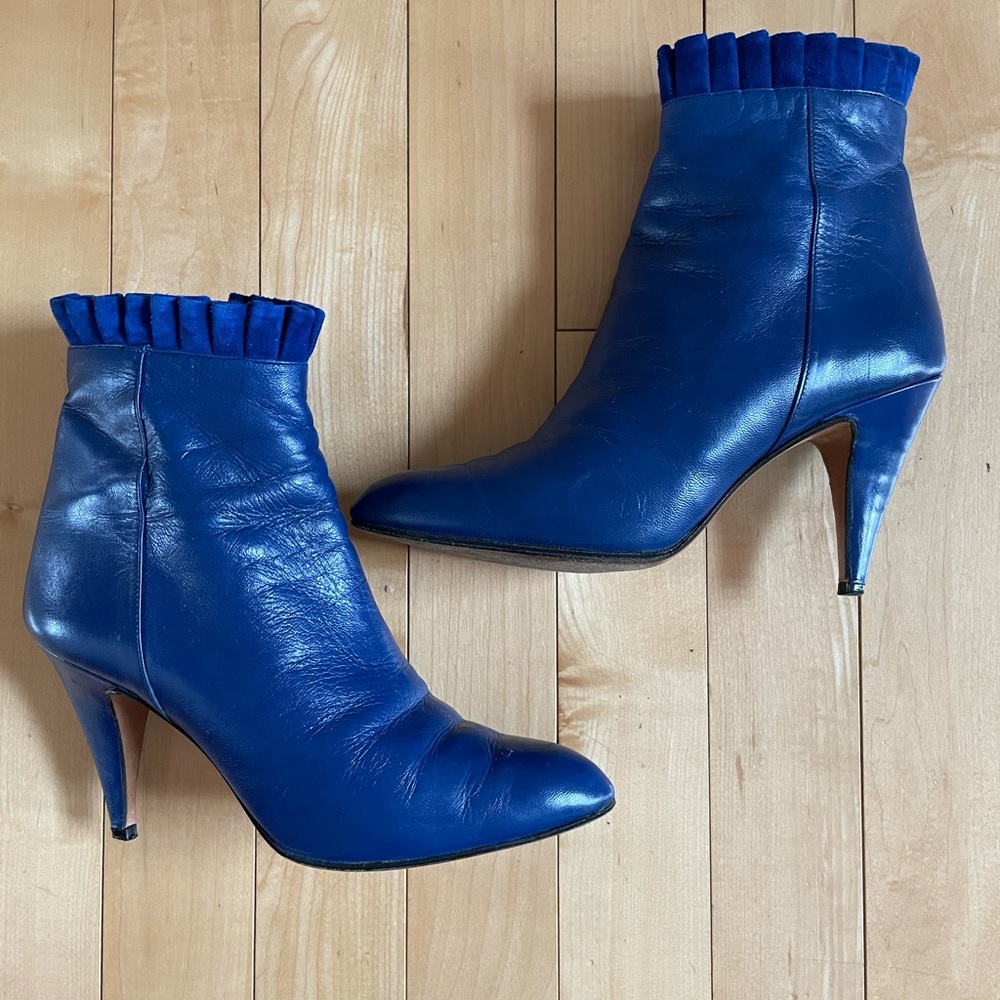 Andrea Carrano royal blue leather heel ankle boots